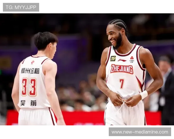 赛后分析：北京篮球队与杭州篮球队的战术对决与技术细节剖析